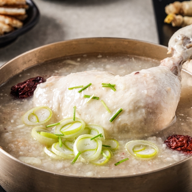 국내산 닭다리살 삼계탕